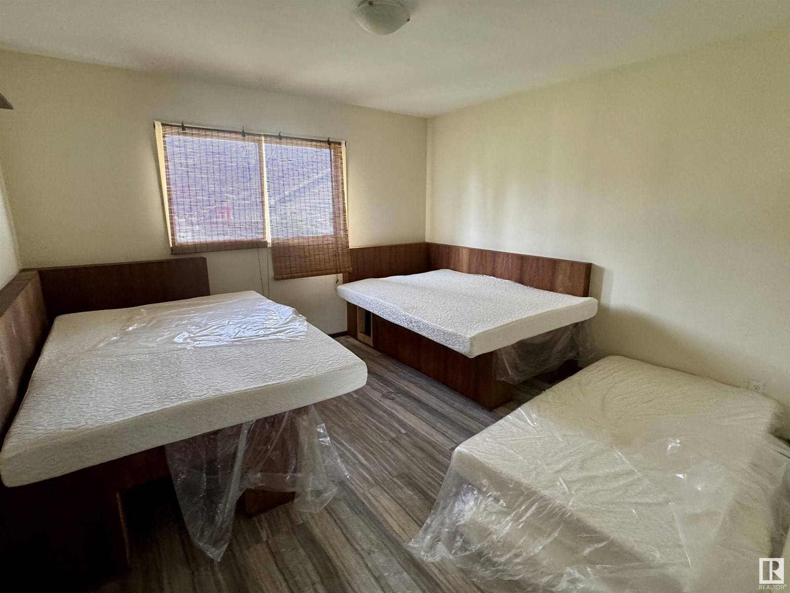 Edmonton, AB T5B2X2,12312 82 ST NW