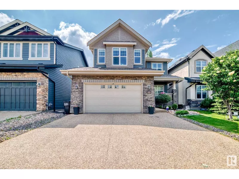 313 MAGRATH BV NW, Edmonton, AB T6R3T7