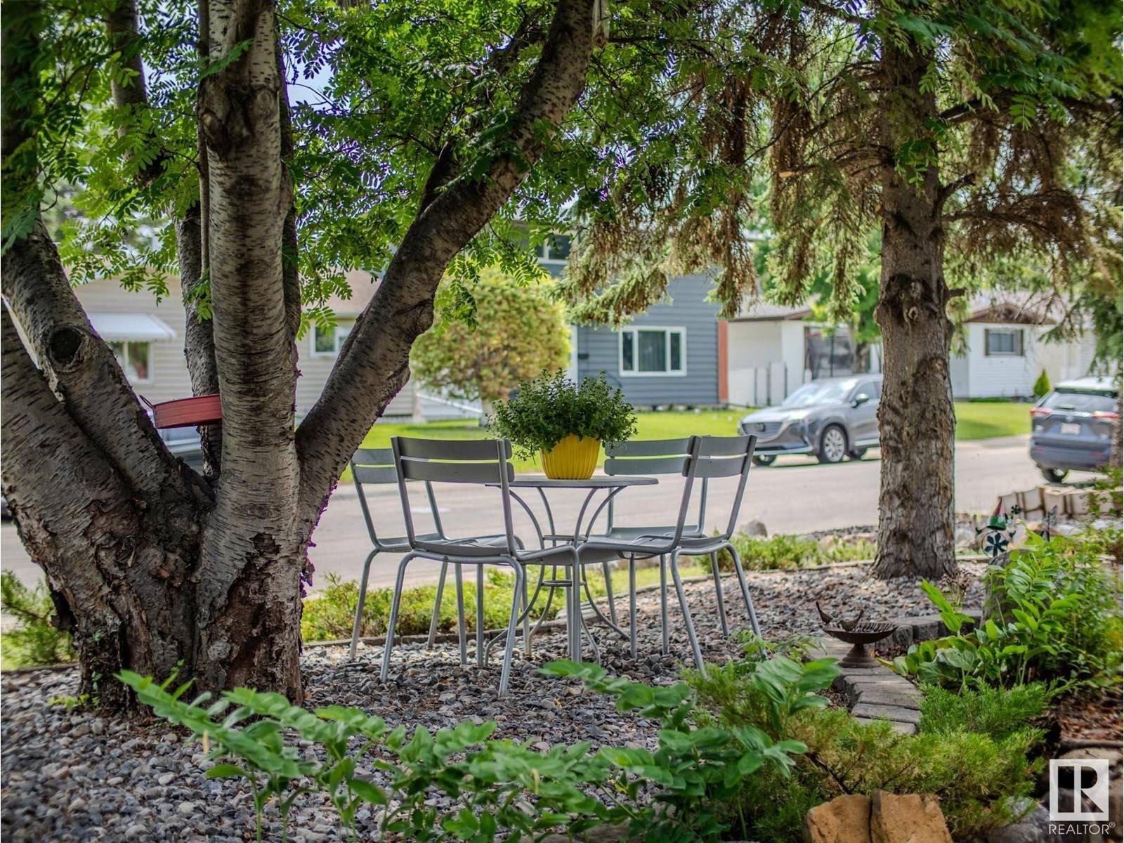 Edmonton, AB T5E4B3,13344 96 ST NW