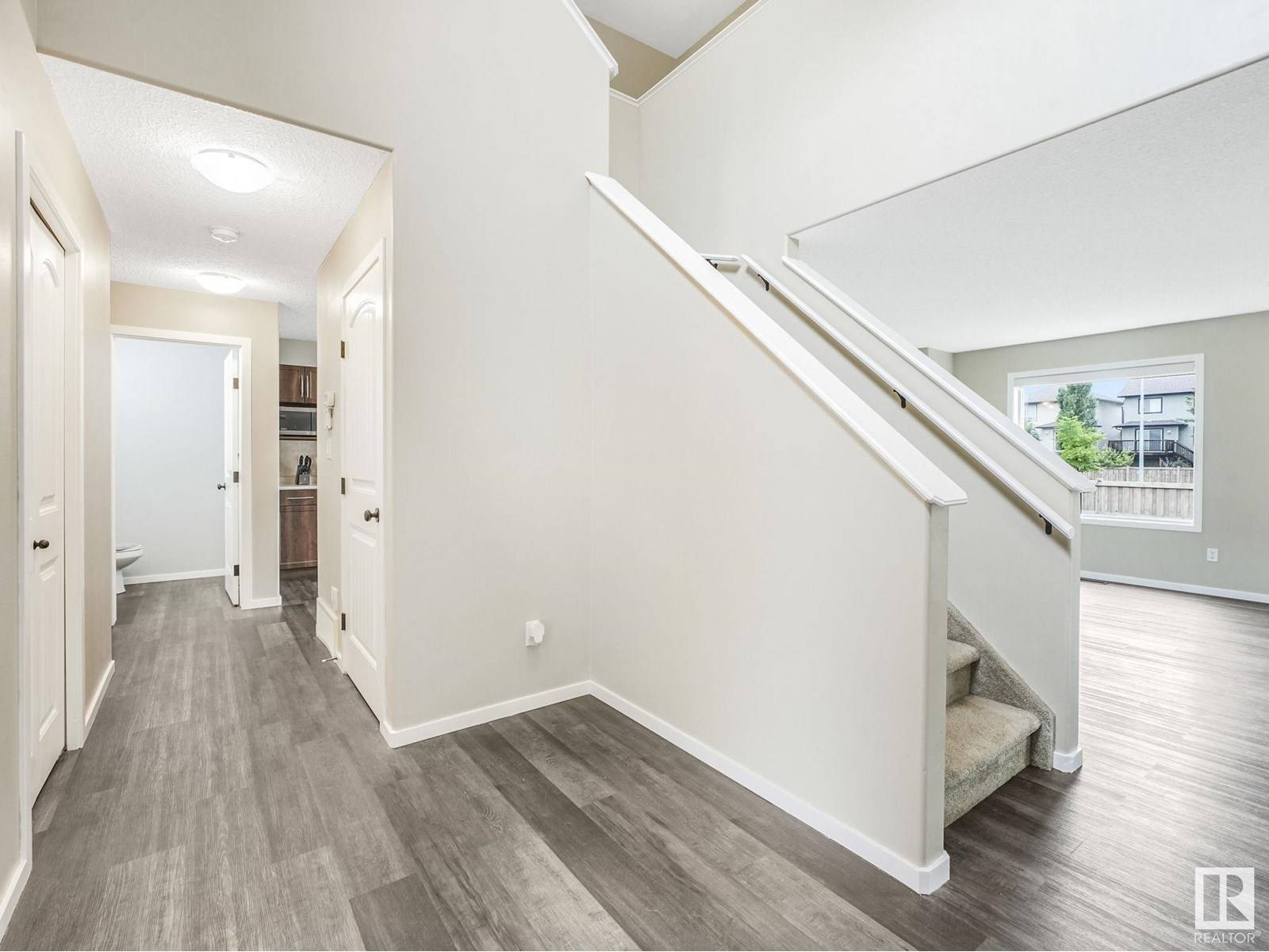Edmonton, AB T6M0H9,1799 HAMMOND CR NW
