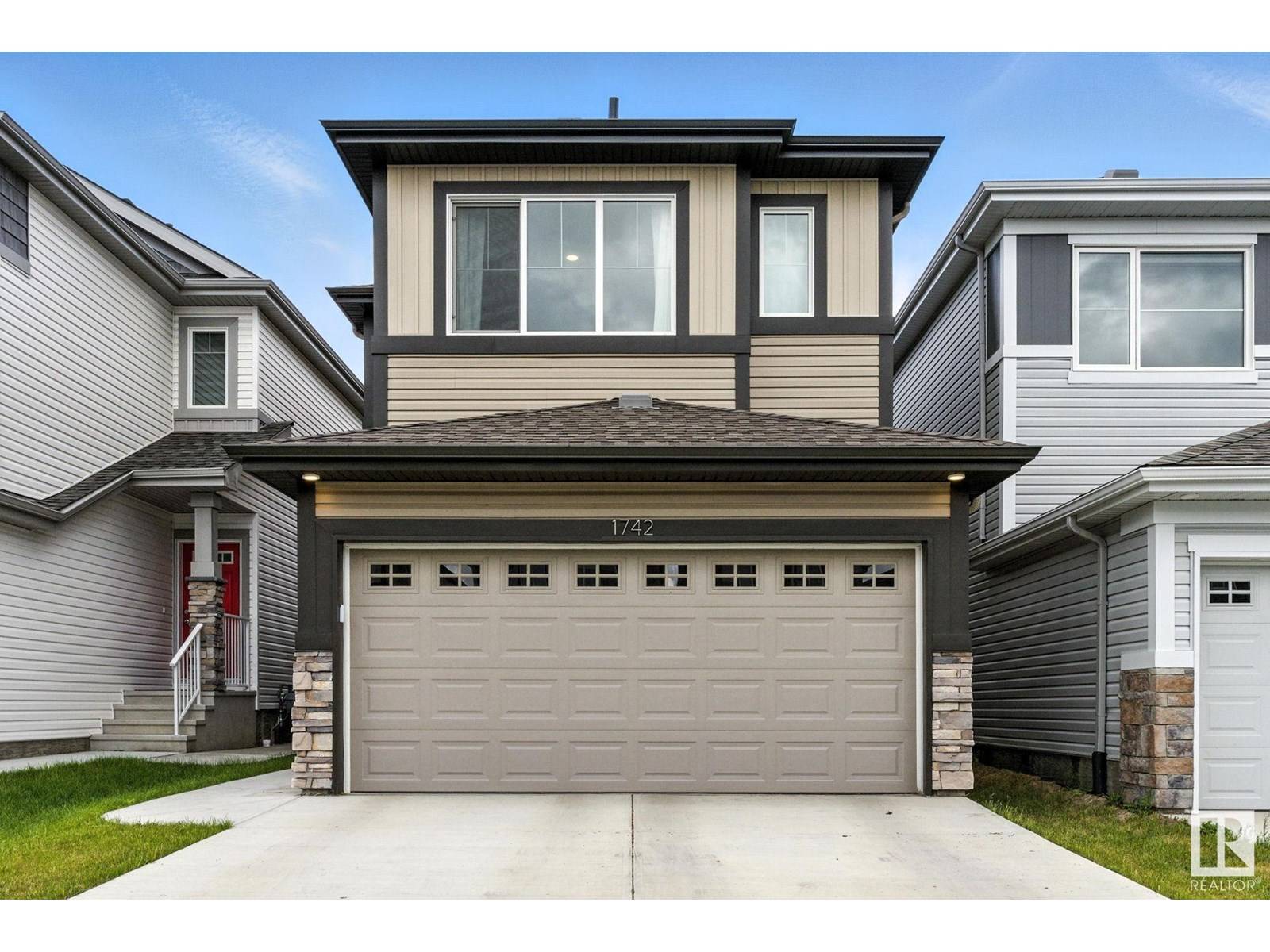 1742 ERKER WY NW, Edmonton, AB T6M1J2