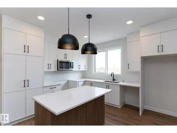 Edmonton, AB T5E6Z9,3319 ROY BROWN WY NW