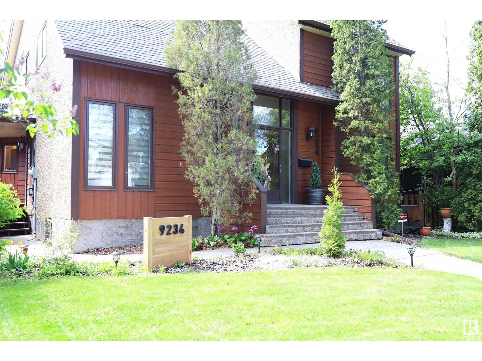 Edmonton, AB T6C3W8,9234 95 ST NW