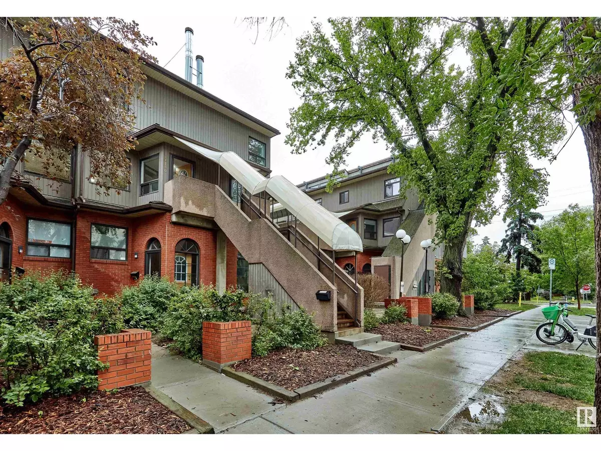 Edmonton, AB T6G0V1,11140 83 AV NW