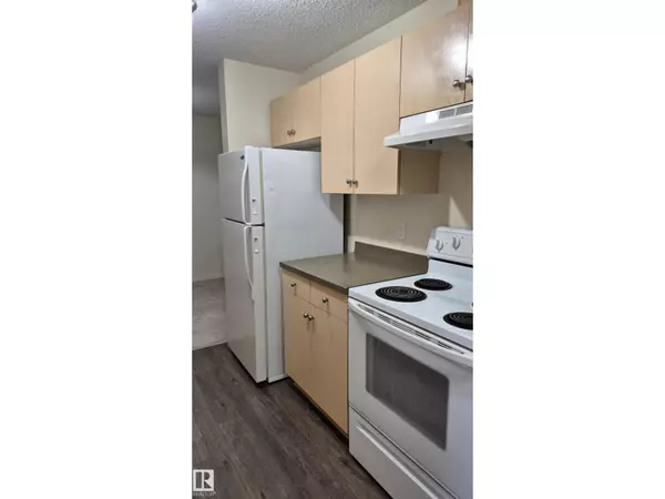 Edmonton, AB T5T2P5,#114 2430 GUARDIAN RD NW
