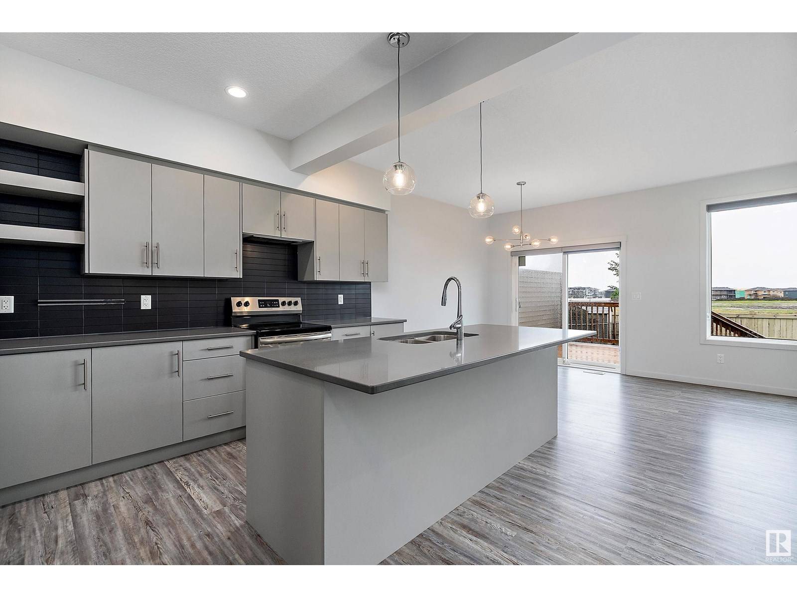 St. Albert, AB T8N7X5,#20 50 EDINBURGH CRT