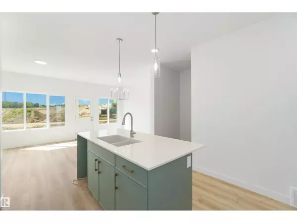 Edmonton, AB T5S2C2,4586 Warbler LO NW
