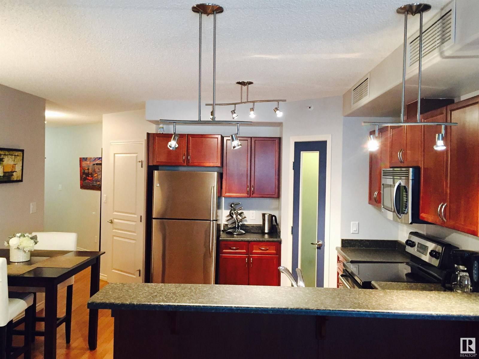 Edmonton, AB T5K0B7,#604 9707 106 ST NW