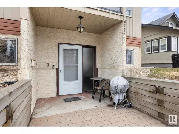 Edmonton, AB T6E1L1,10434 76 AV NW