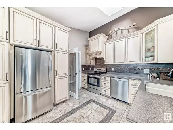 Edmonton, AB T6J6K9,4019 104 ST NW