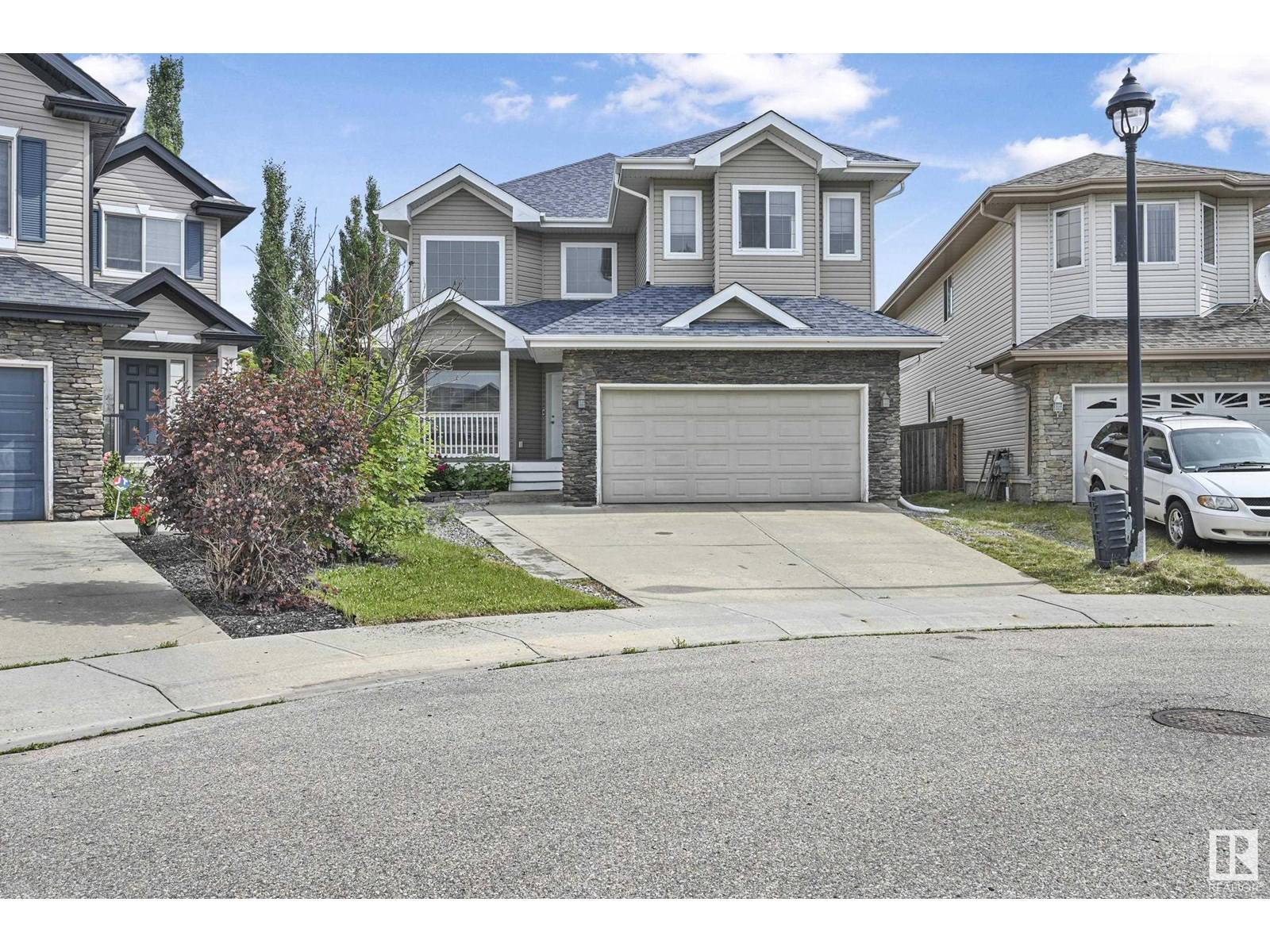 6350 SANDIN WY NW, Edmonton, AB T6R0K1