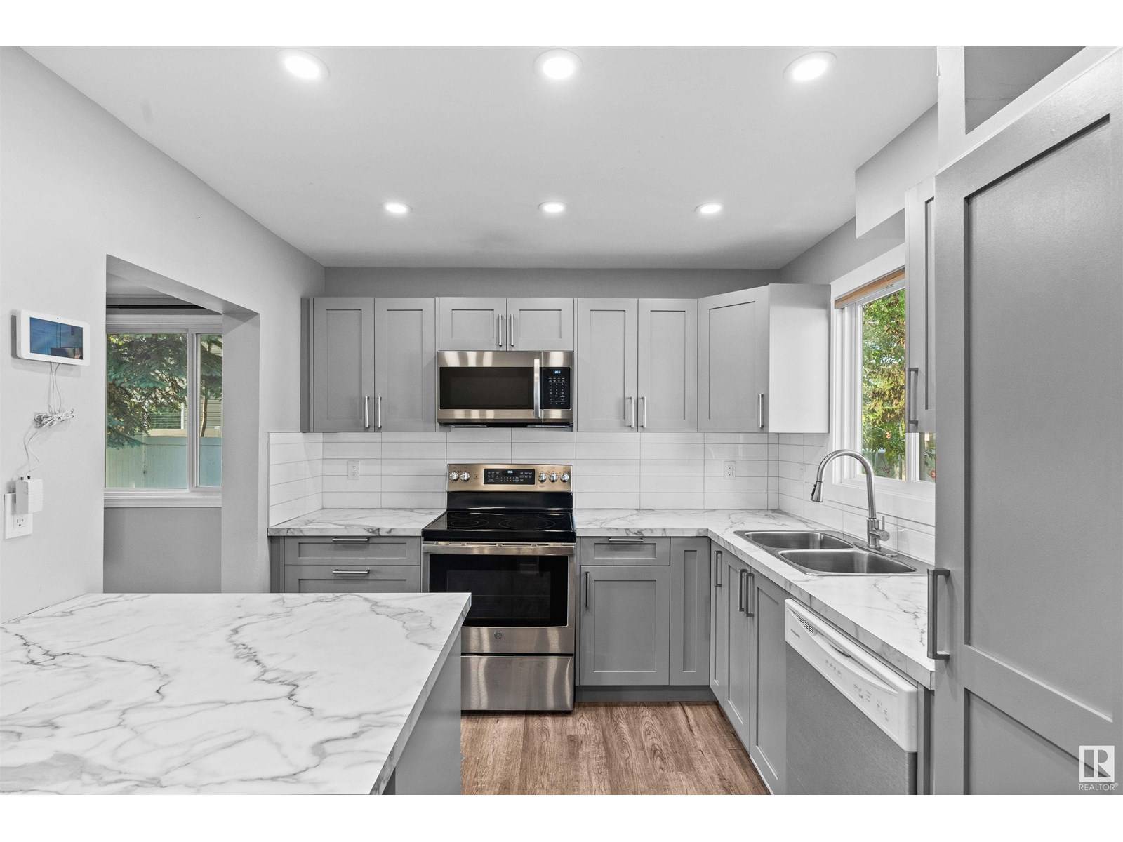 Spruce Grove, AB T7X1A4,#115 87 BROOKWOOD DR