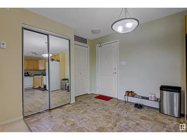 Edmonton, AB T6W0G1,#452 2096 BLACKMUD CREEK DR SW