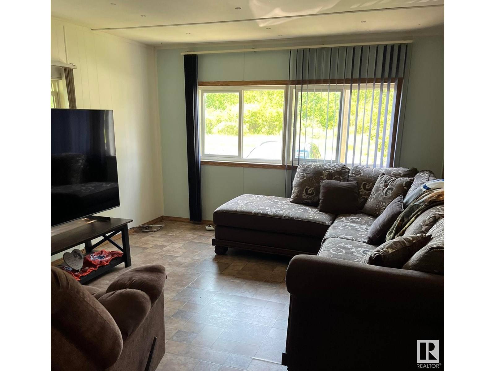 Ardmore, AB T0A0B0,4817 52 ST