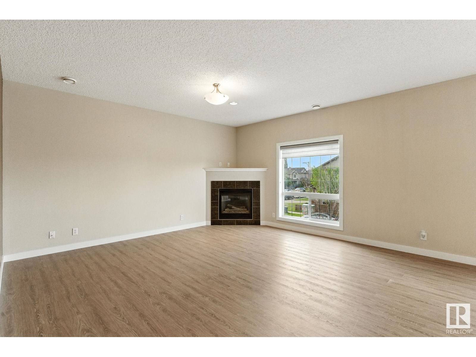 Edmonton, AB T6R0N5,#12 7293 SOUTH TERWILLEGAR DR NW