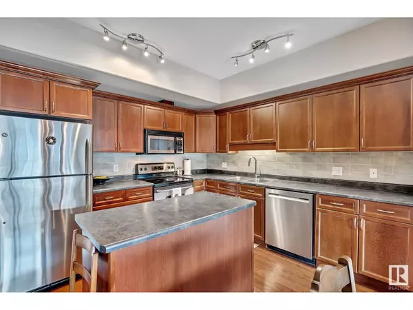 Edmonton, AB T5K0A2,#501 10319 111 ST NW