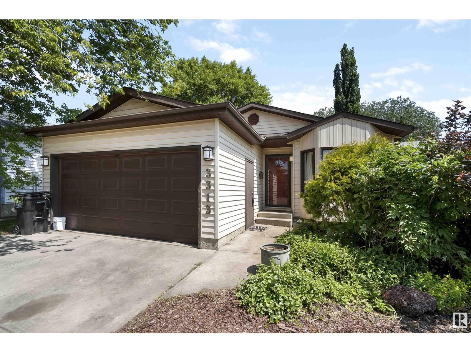3313 43 ST NW, Edmonton, AB T6L5Z6