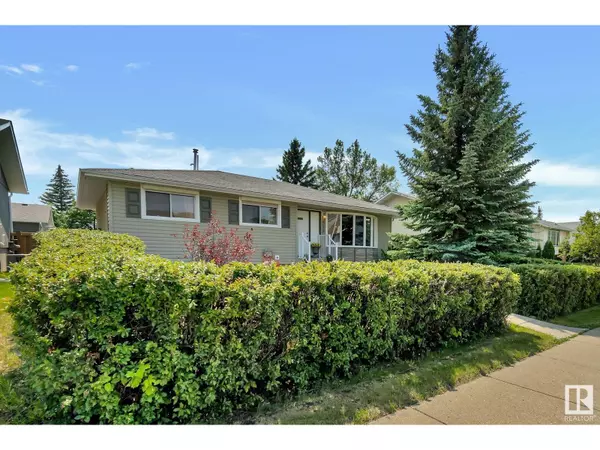 315 Knottwood Road North NW, Edmonton, AB T6K2G5