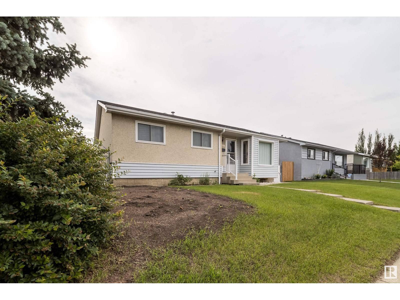 Edmonton, AB T5C0C6,13415 67 ST NW