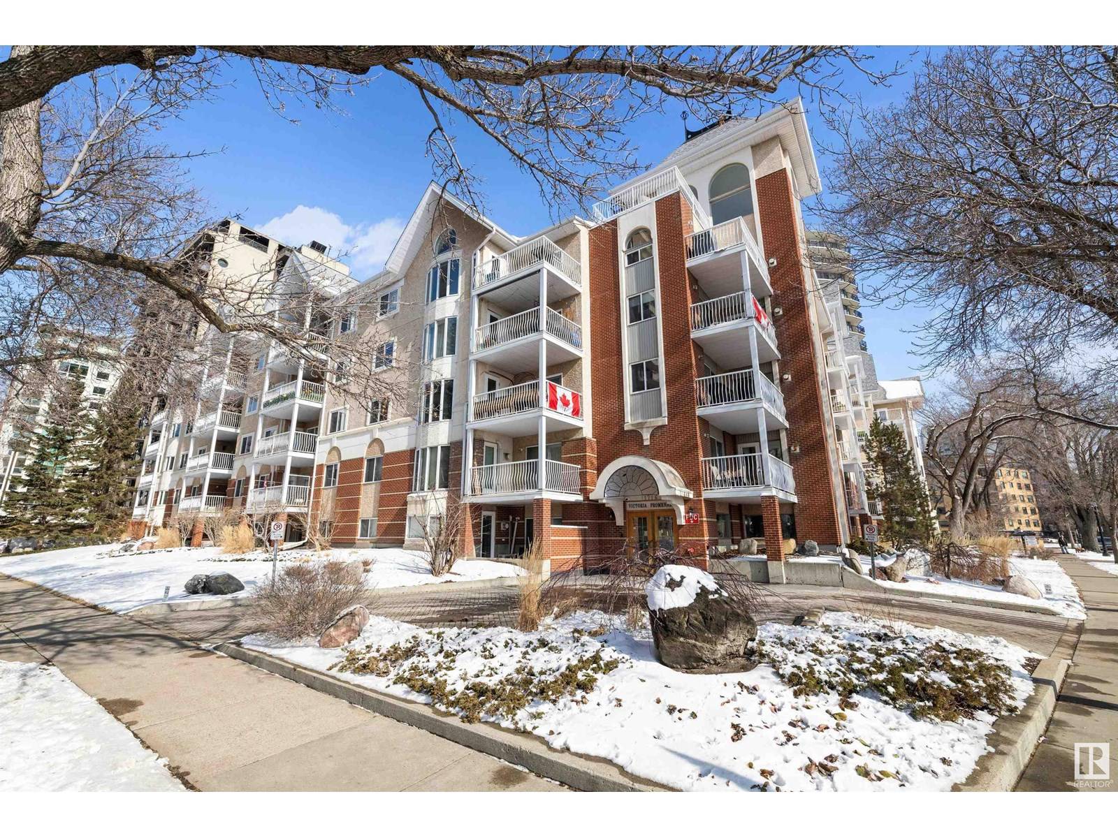Edmonton, AB T5K2G3,#503 11716 100 AV NW