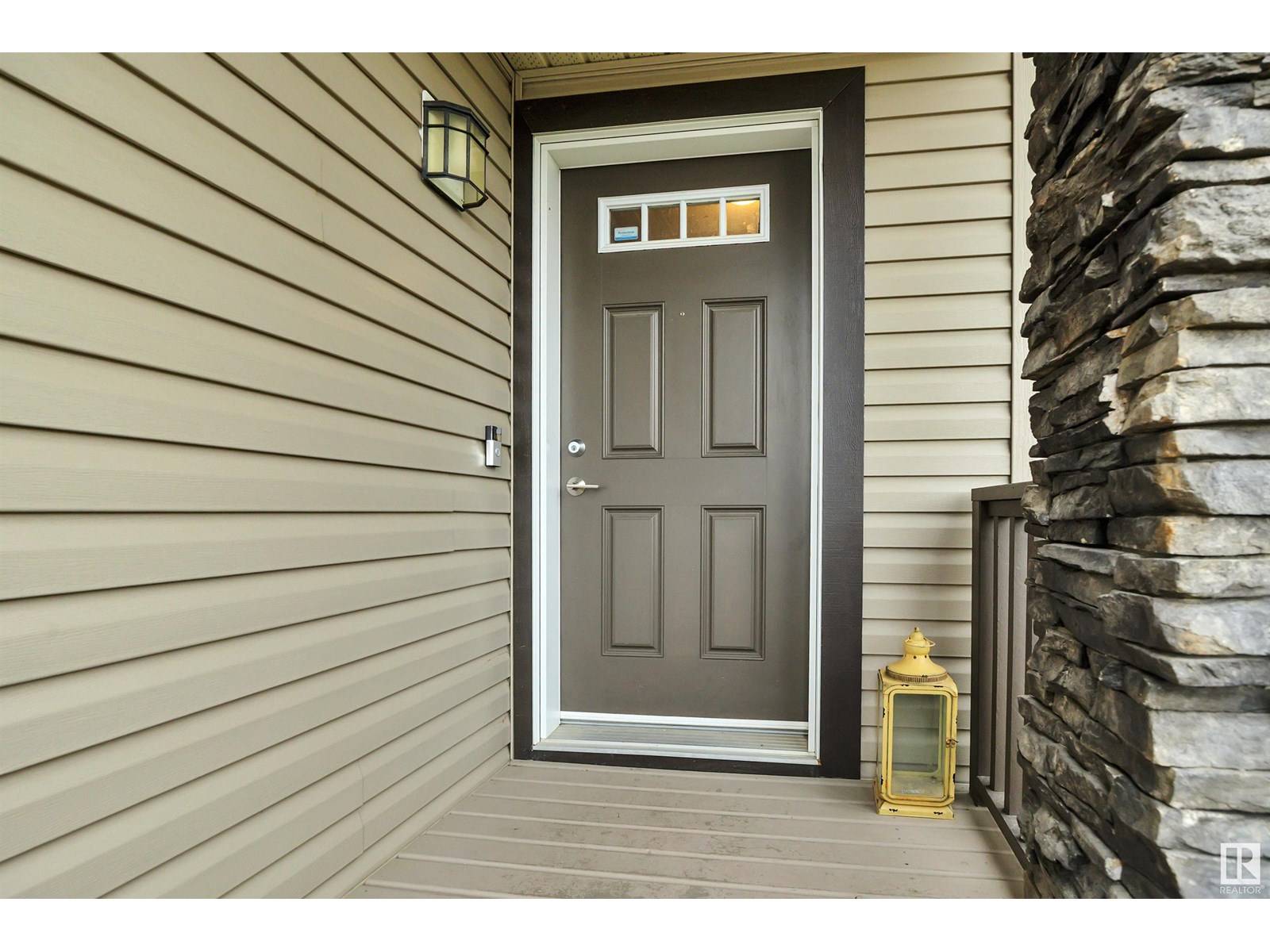Edmonton, AB T6W0M7,17245 8A AV SW