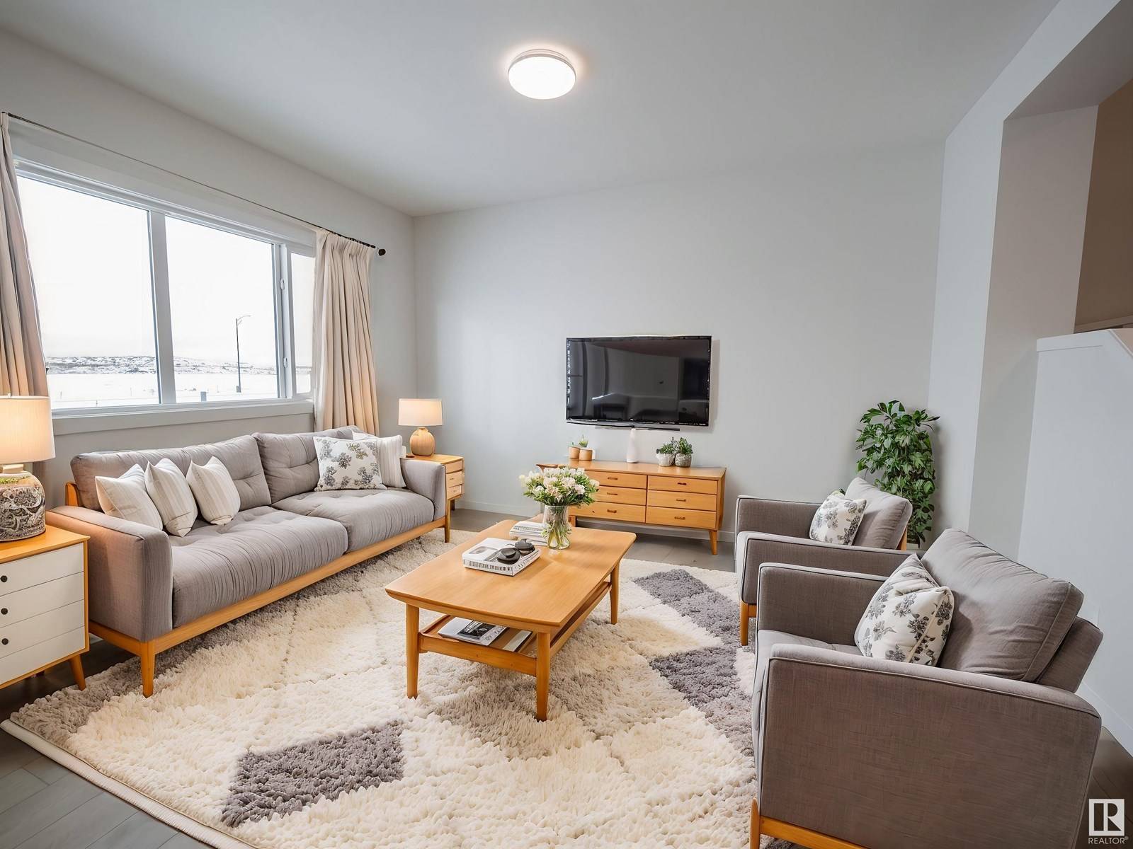 8720 224 ST NW, Edmonton, AB T5T7Y5