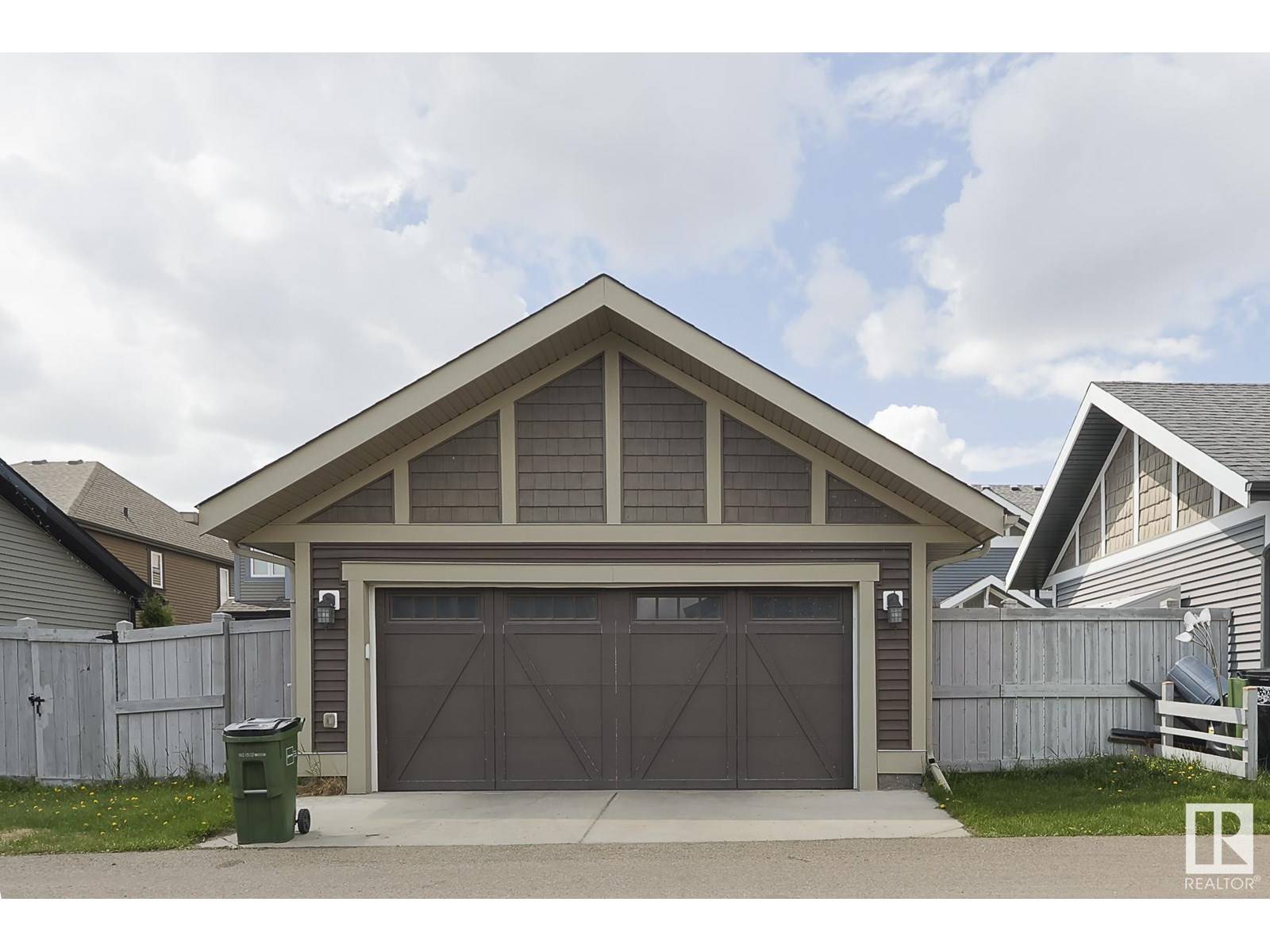 Edmonton, AB T5E6S3,4057 MORRISON WY NW