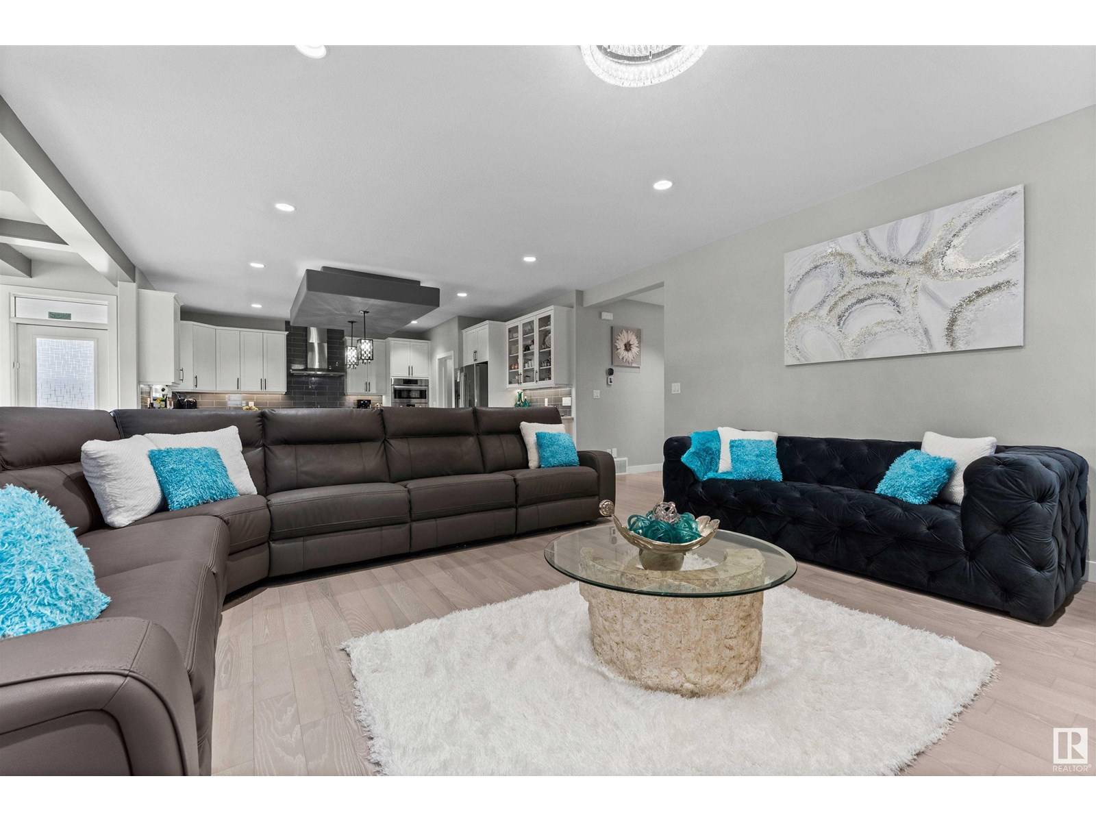 Edmonton, AB T6W4R3,6813 KNOX LO SW
