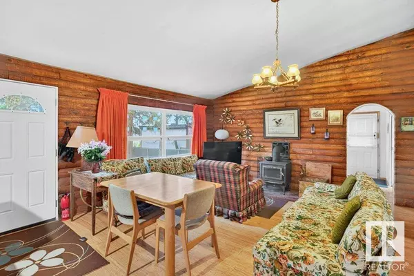 Rural Lac Ste. Anne County, AB T0E1V0,287 Lakeshore DR