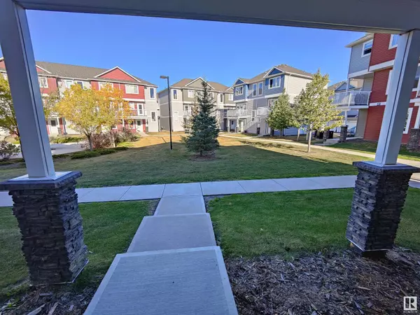 Edmonton, AB T6W2K6,#46 1816 RUTHERFORD RD SW