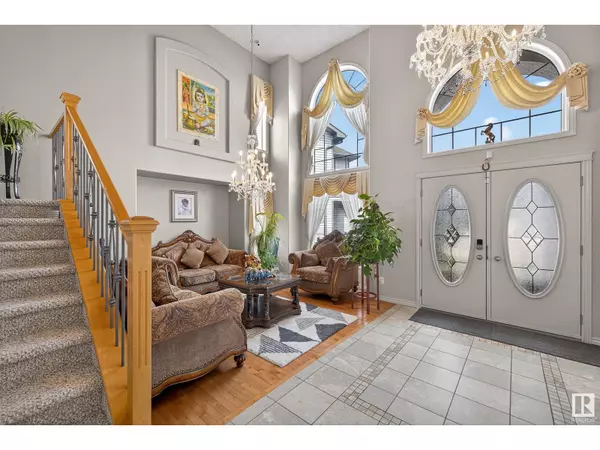 Edmonton, AB T5X6J9,10671 180 AV NW