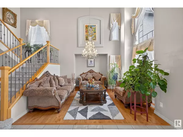 Edmonton, AB T5X6J9,10671 180 AV NW