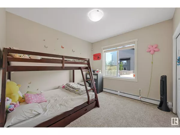 Edmonton, AB T6X1A7,#102 812 WELSH DR SW SW