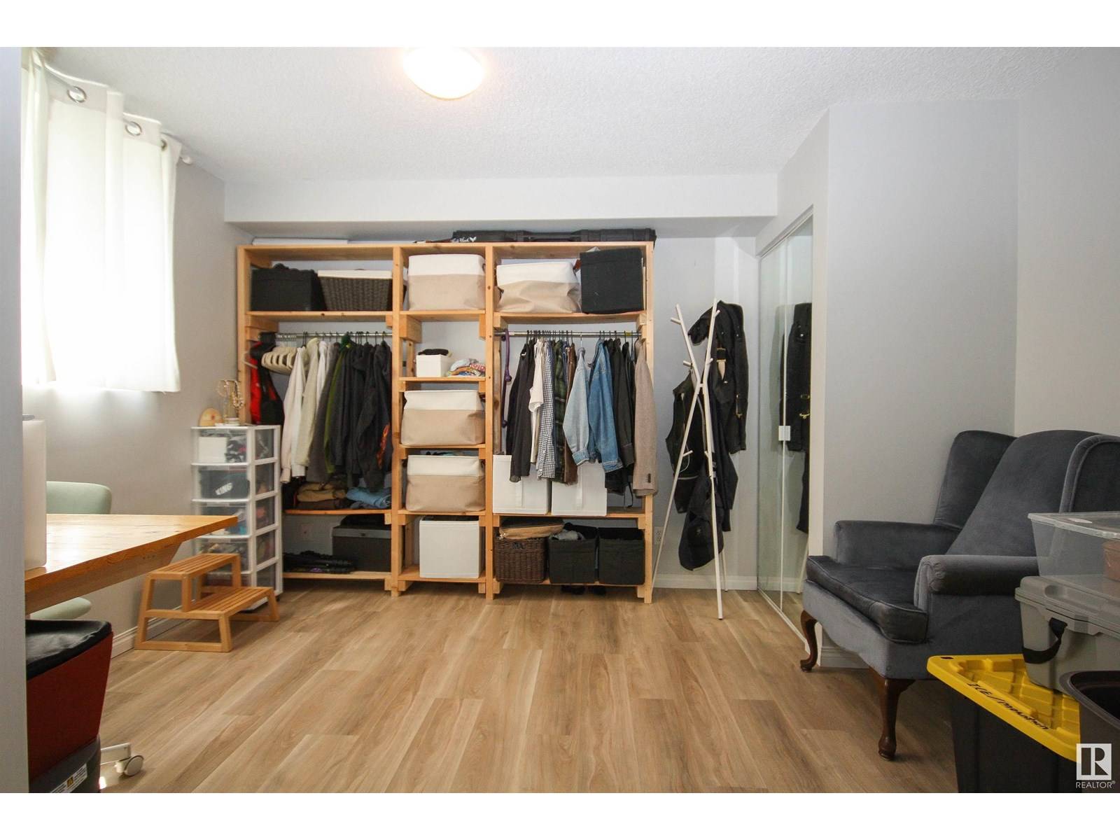Edmonton, AB T5M0J4,#1 11008 124 ST NW