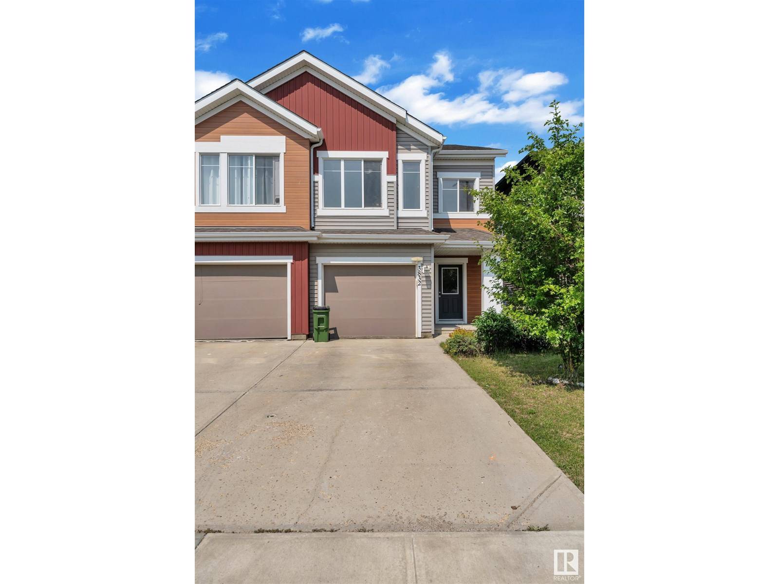 Edmonton, AB T6W2V4,3832 POWELL WD SW