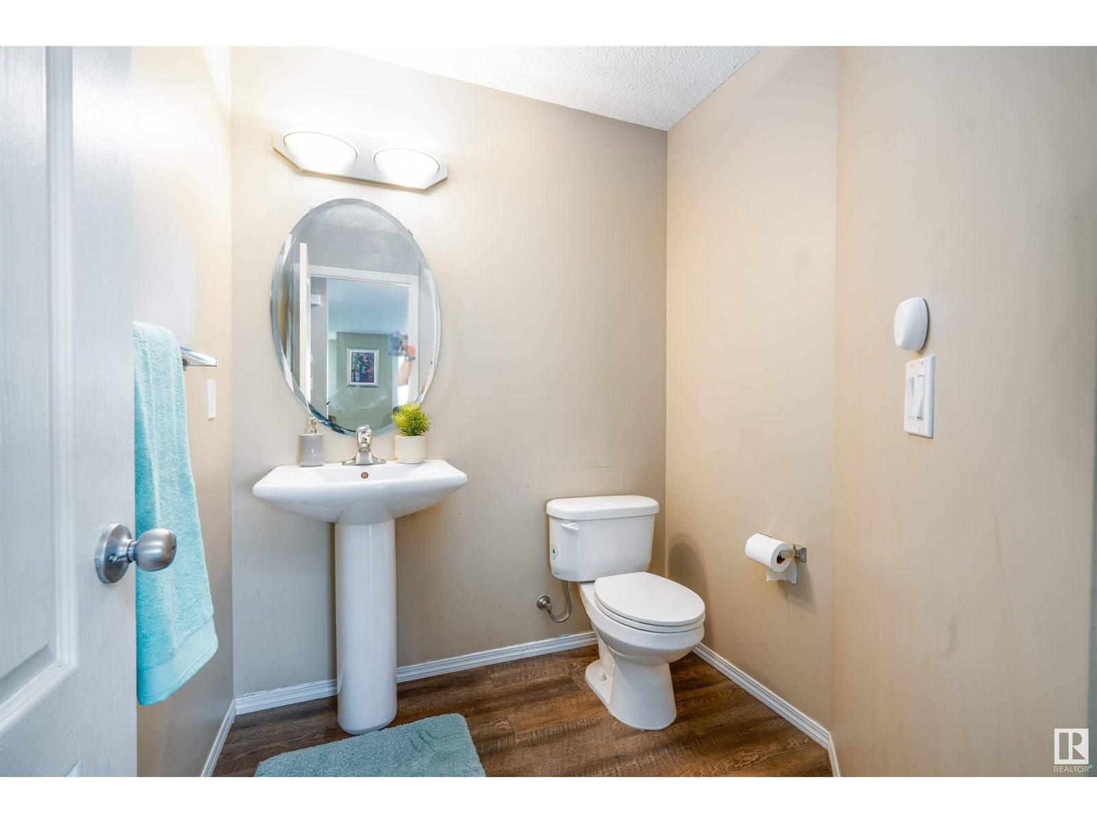 Fort Saskatchewan, AB T8L0N7,14 santana cres
