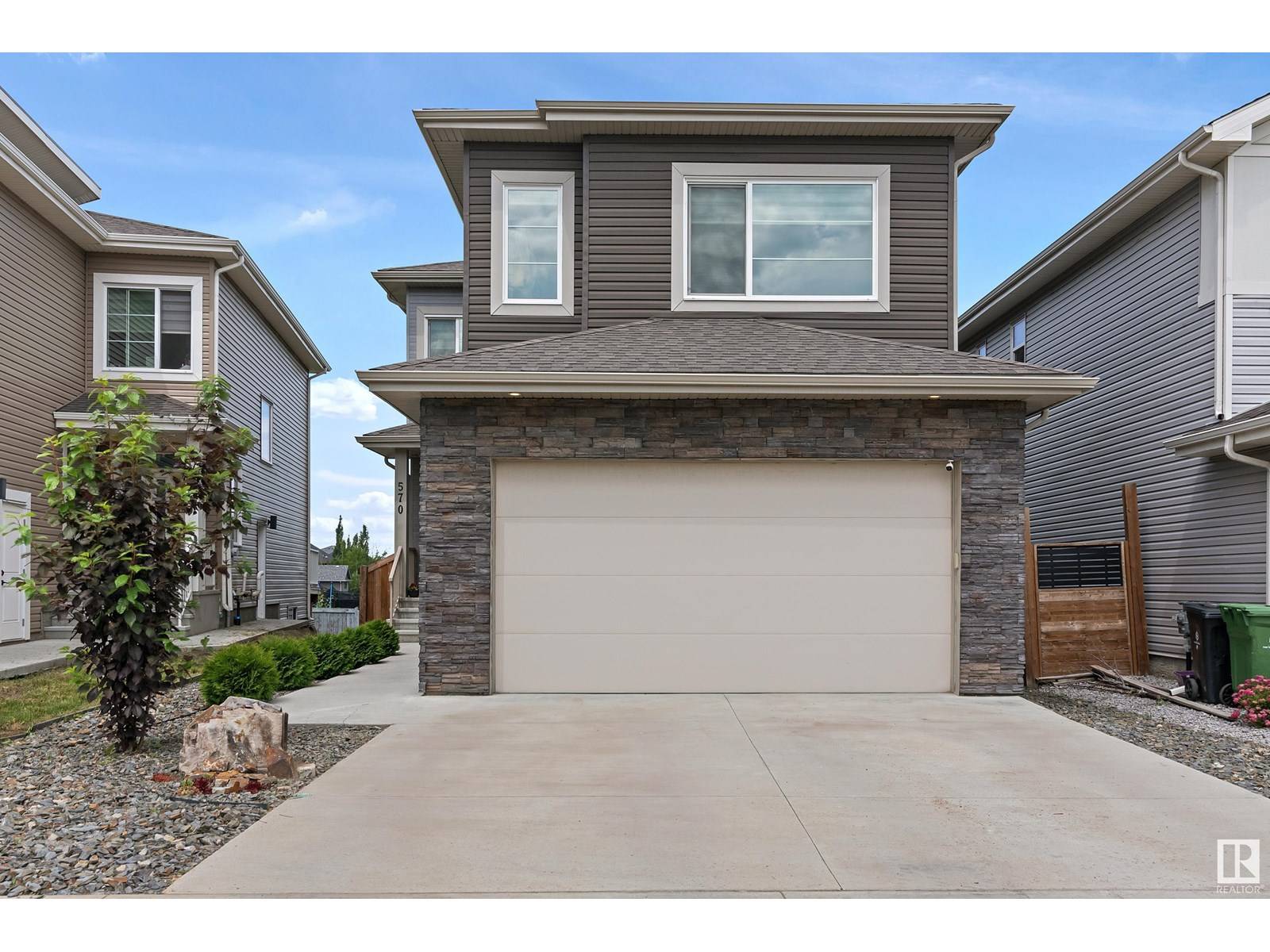 Fort Saskatchewan, AB T8L0X1,570 MEADOWVIEW DR