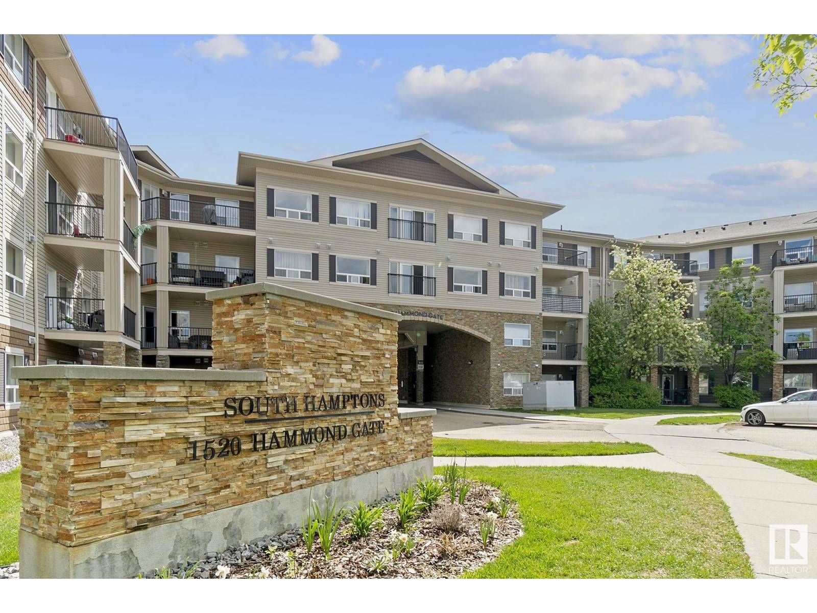 #214 1520 HAMMOND GATE GA NW, Edmonton, AB T6M0J4