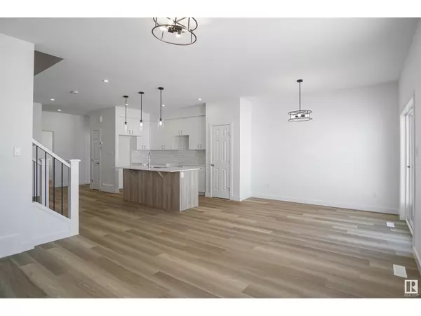 Edmonton, AB T5Z0V6,17920 70 ST NW