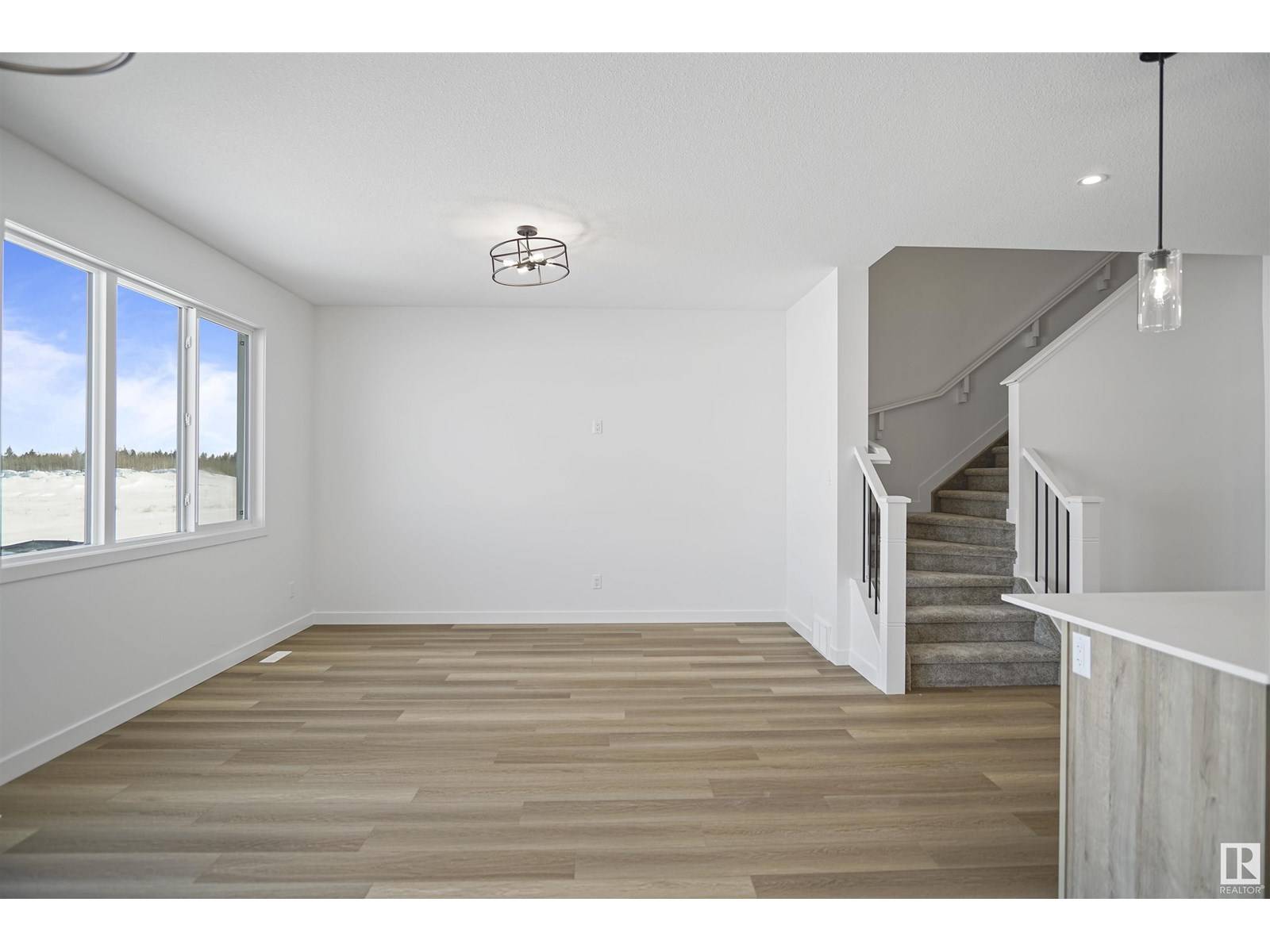 Edmonton, AB T5Z0V6,17920 70 ST NW