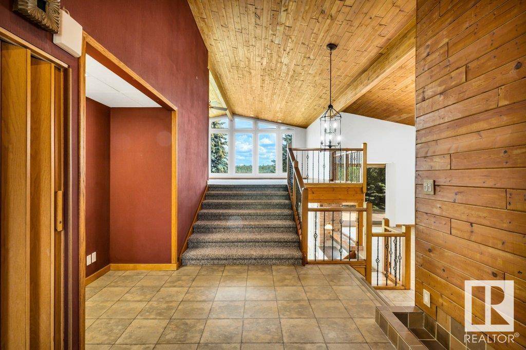 Rural Parkland County, AB T7Y1A8,18 51209 Rge Rd 255