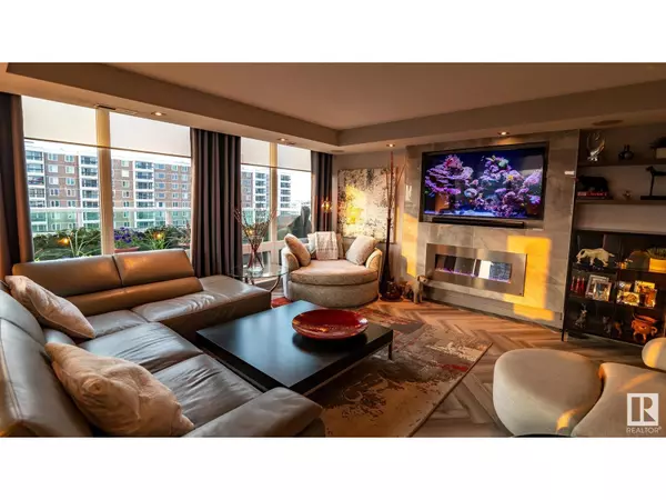 Edmonton, AB T5K0C1,#1204 10055 118 ST NW NW