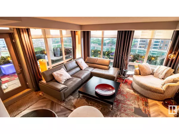 Edmonton, AB T5K0C1,#1204 10055 118 ST NW NW