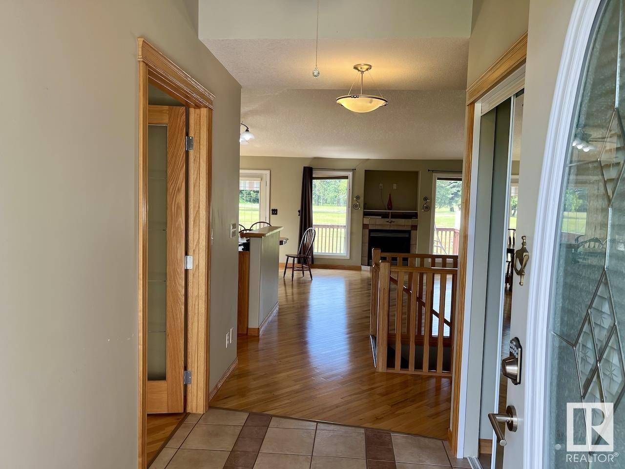 Wetaskiwin, AB T9A3L4,121 NORTHBEND DR