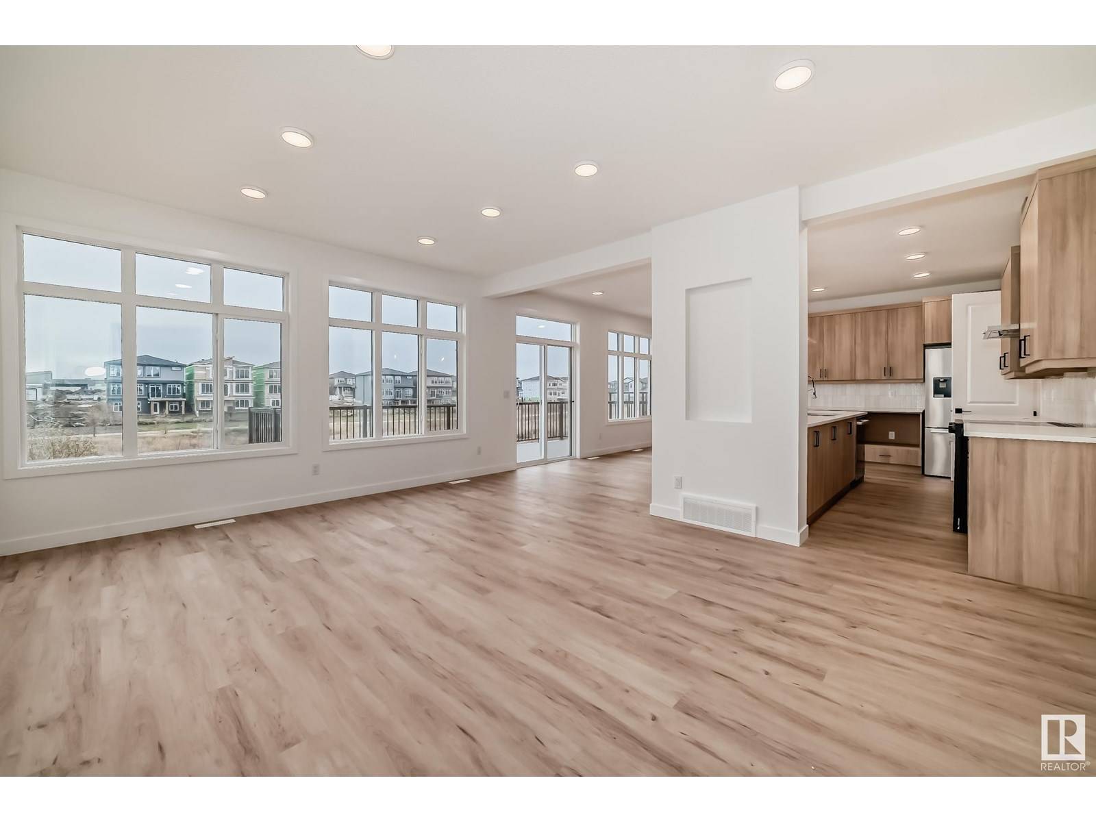 Edmonton, AB T6W4Z6,5828 Kootook LI SW