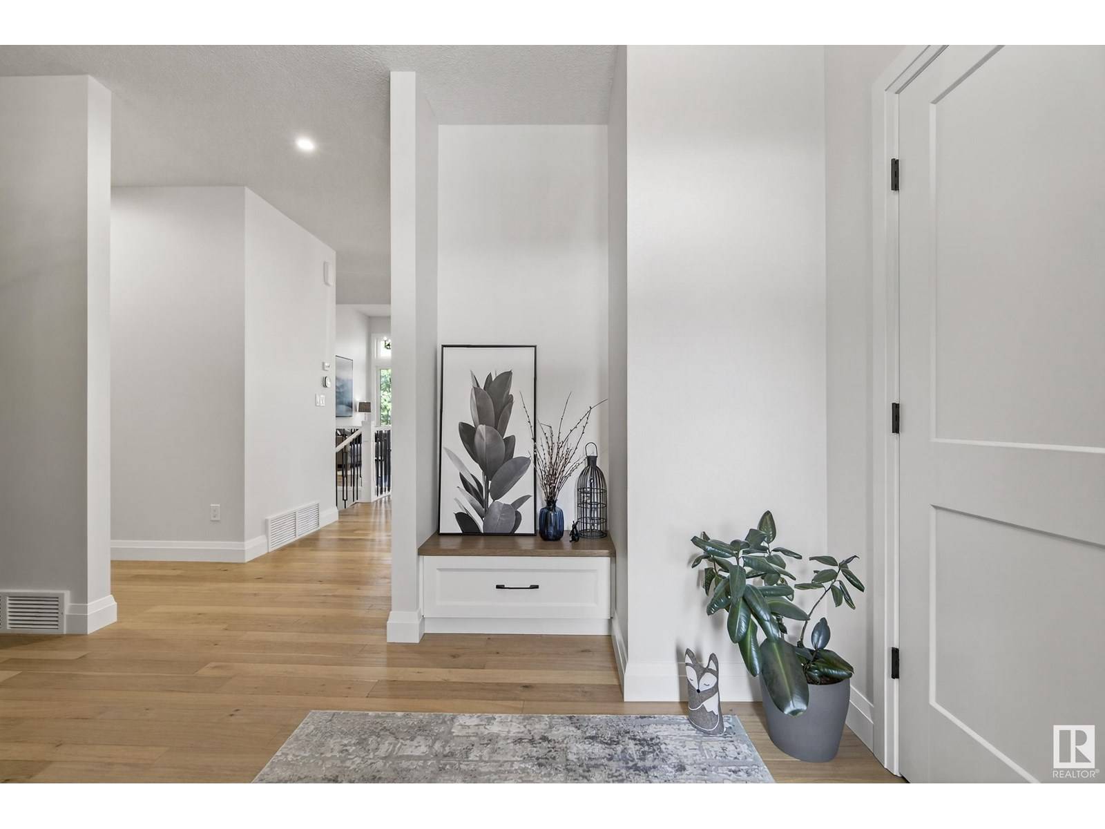 Edmonton, AB T6M0Y7,463 EDGEMONT RD NW