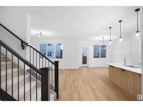 St. Albert, AB T8N8C5,87 Jubilation DR