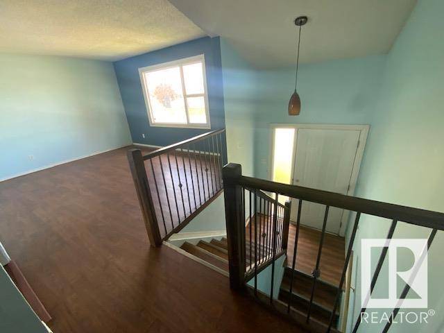 Wetaskiwin, AB T9A2P3,5115 55 AV