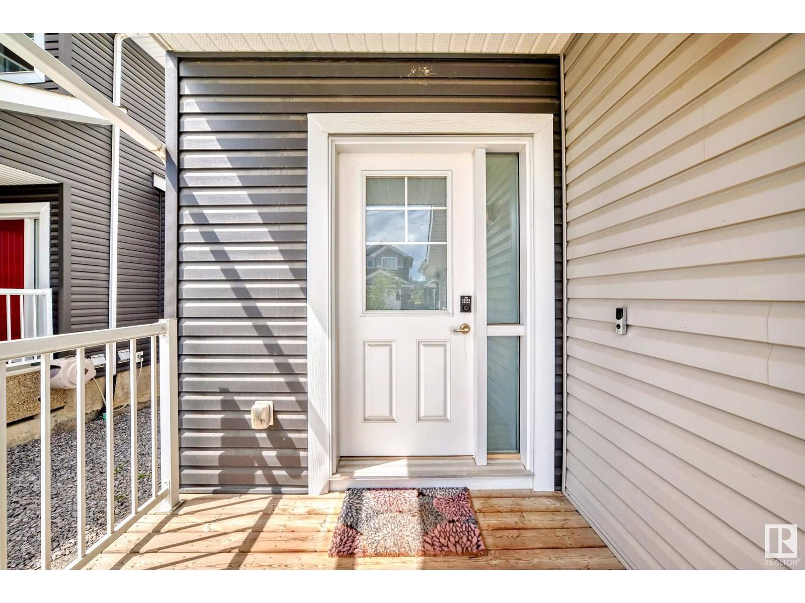 Edmonton, AB T5S0H9,2132 BLUE JAY PT NW