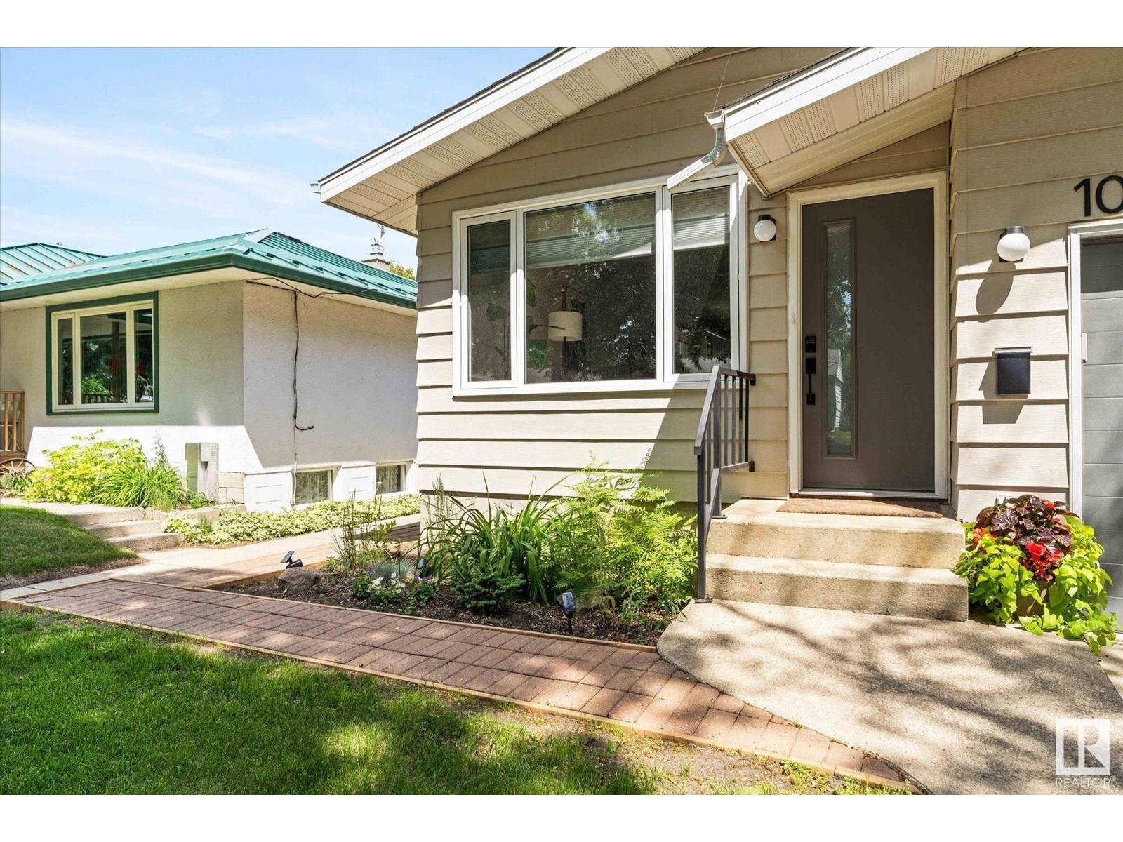 Fort Saskatchewan, AB T8L2H5,10003 107 ST